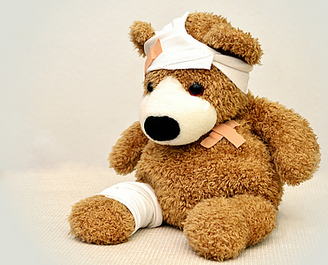 Teddy mit Verband