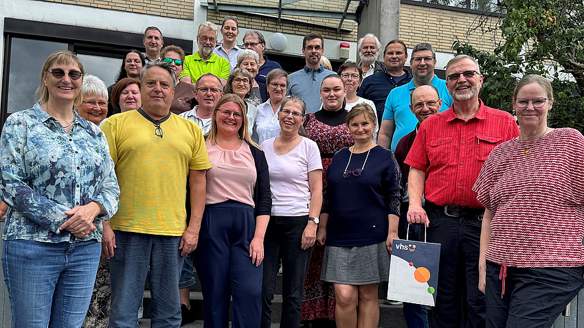 Gruppenfoto von den Kursleitungen und Teilnehmenden.