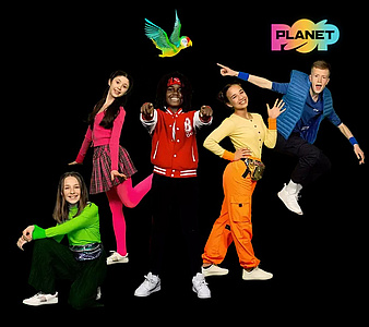 Englischlernplattform „Planet Pop“ - Watch. Sing. Learn.