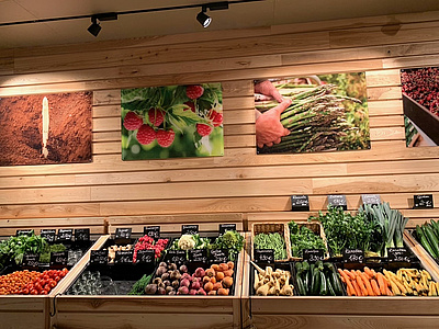 Hoffreunde Hofladen mit vielfältigen Gemüseanteil in Butzbach/Nieder-Weisel