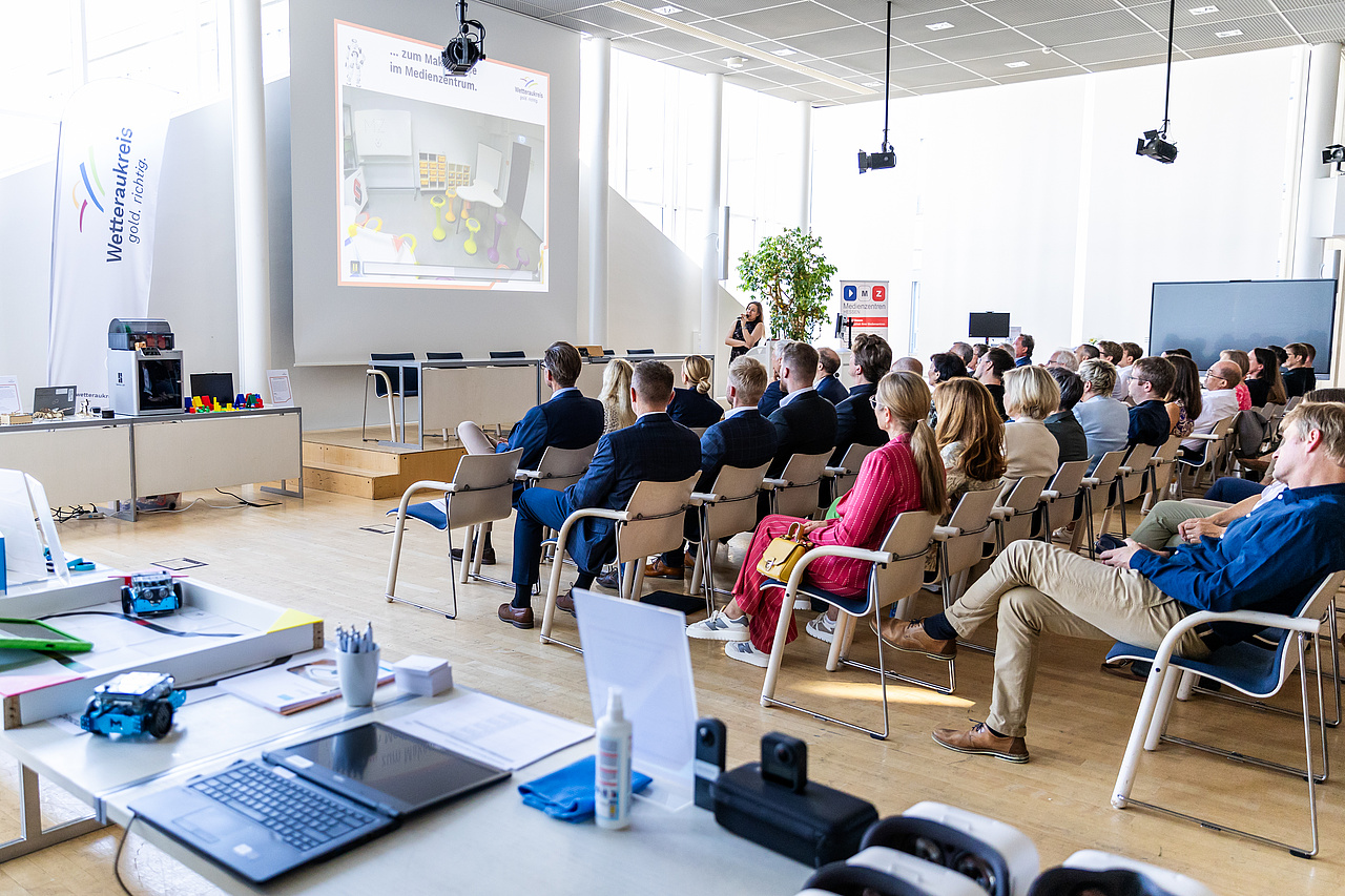 100 Jahre Medienzentrum & Eröffnung Makerspace