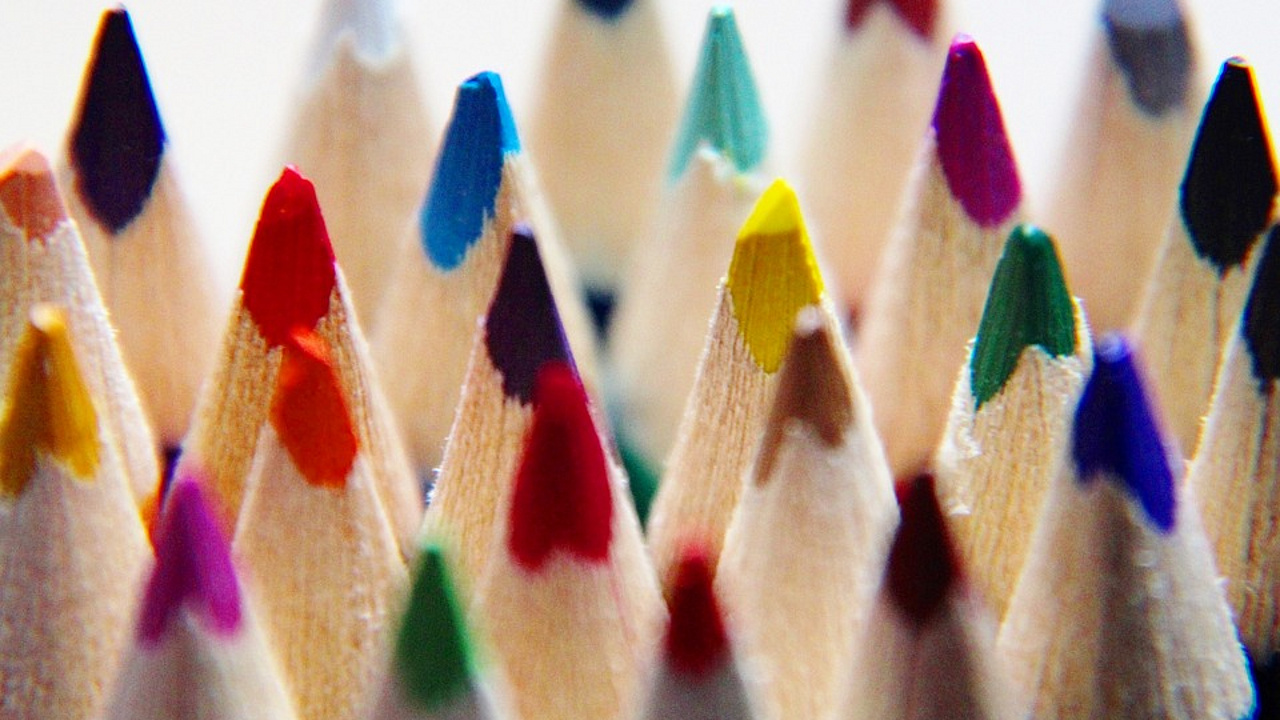 Buntstifte in allen Farben