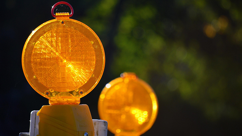 Eine Baustellenbarke.