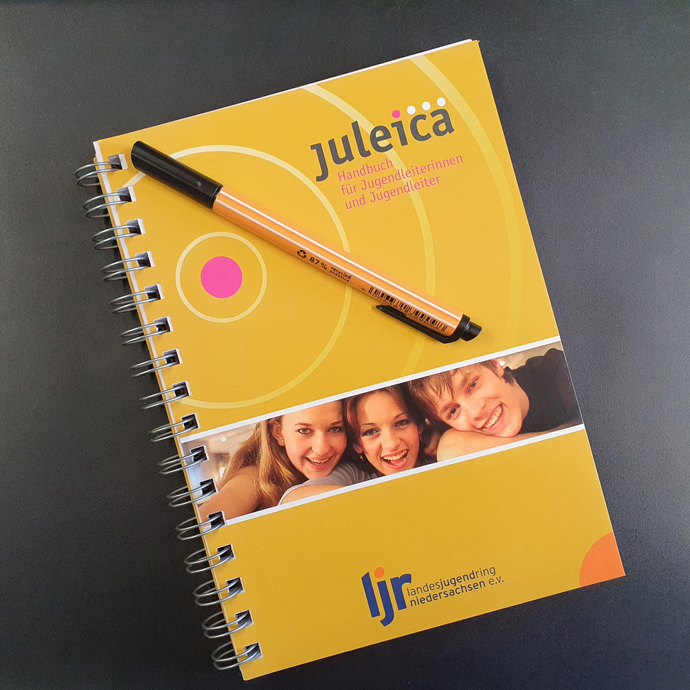 Juleica-Handbuch mit Stift