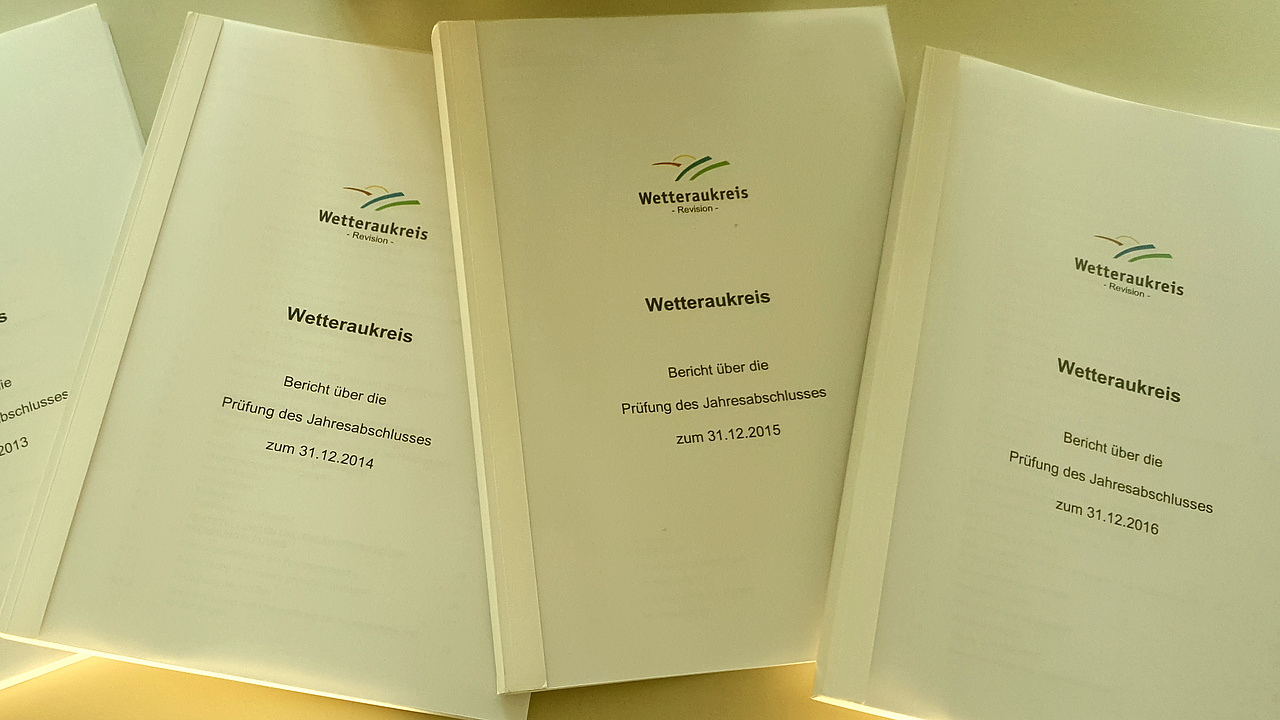 Mappen der Prüfberichte der jährlichen Jahresabschlüsse des Wetteraukreises