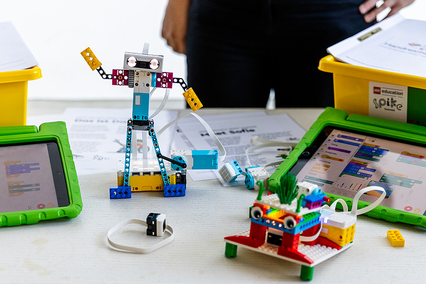 Symbolbild Technikverleih. Hier Lego Education Spike. Foto: Wetteraukreis